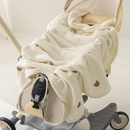 couverture bébé dans la poussette