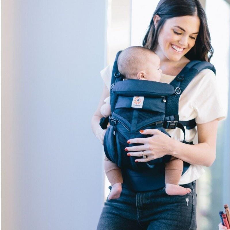 Porte Bébé - BreathBabyBag™ - Bleu Marine - Galaxie de bébé