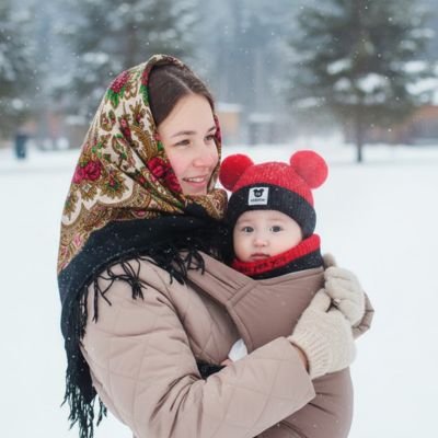 Bonnet bébé disponible en plusieurs teintes