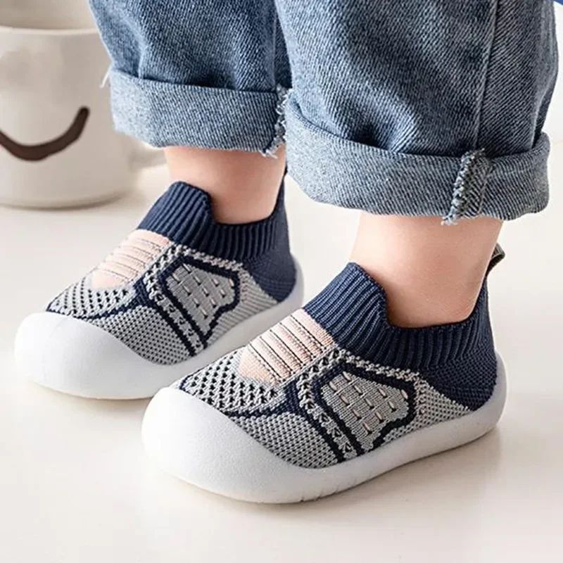 chaussure bébé semelle antidérapante